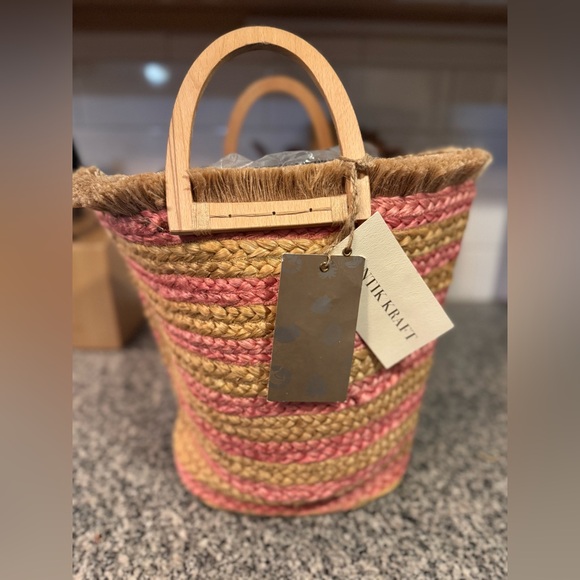 Antik Kraft Handbags - NWT Antik Kraft Jute tote